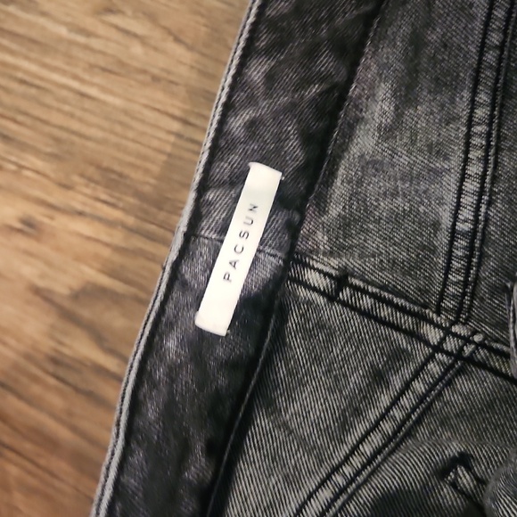 Pacsun mom jean black wash - Picture 2 of 4